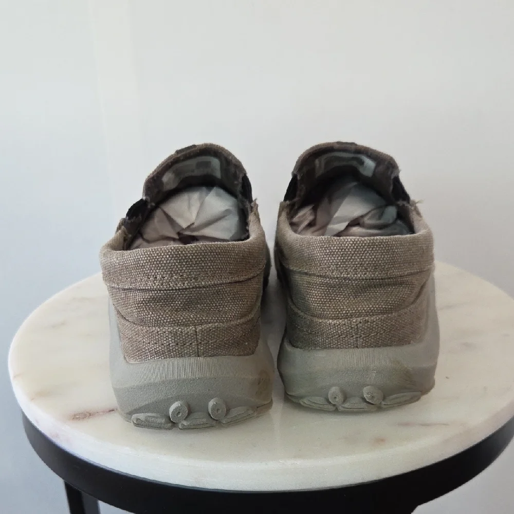 Merrell Men's Taupe Slip-On Canvas Loafers Size 9.5